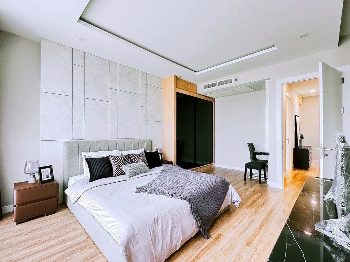 HS0803 – 6 Bedrooms Pool Villa in The Prospect Villa  East Pattaya