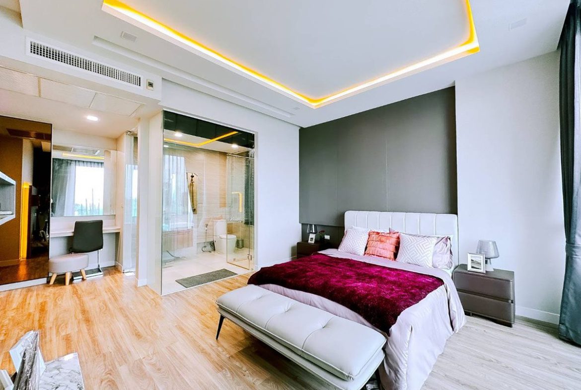 HS0803 – 6 Bedrooms Pool Villa in The Prospect Villa  East Pattaya