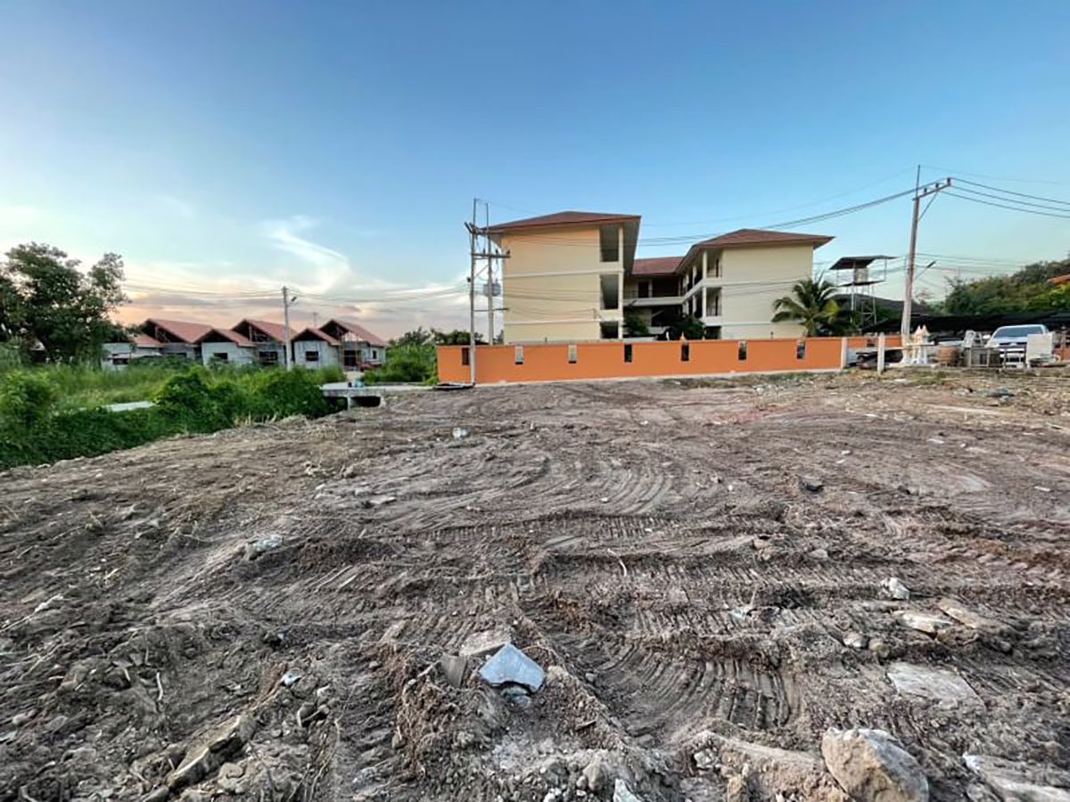 LS0047 – Land available in Siam Country Club