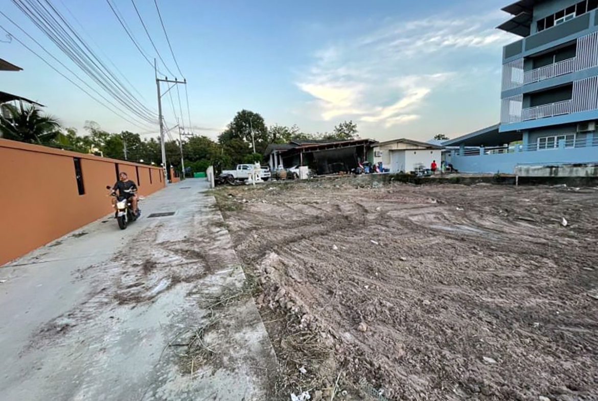 LS0047 – Land available in Siam Country Club