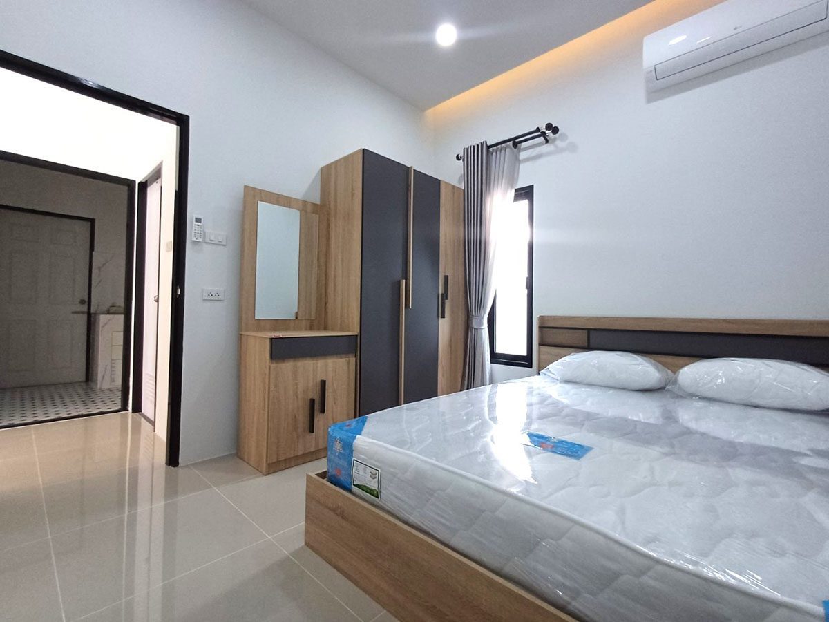 HR0833 – Villa / Single House For Sale / Rent in Rattanakorn Village 17  East Pattaya