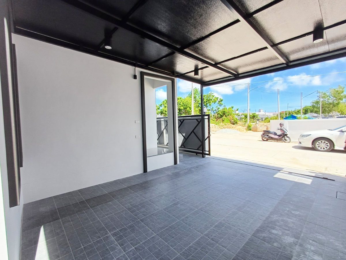 HR0833 – Villa / Single House For Sale / Rent in Rattanakorn Village 17  East Pattaya