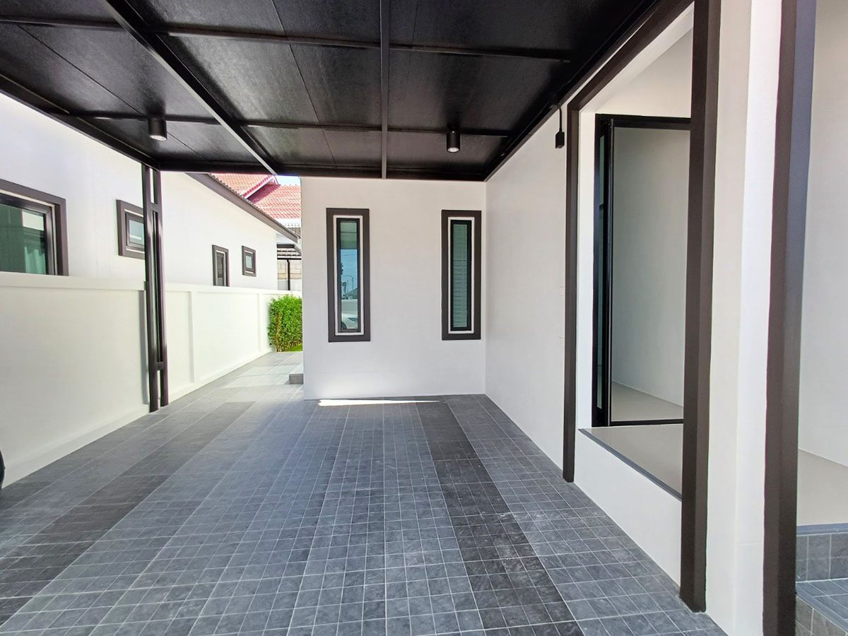 HR0833 – Villa / Single House For Sale / Rent in Rattanakorn Village 17  East Pattaya