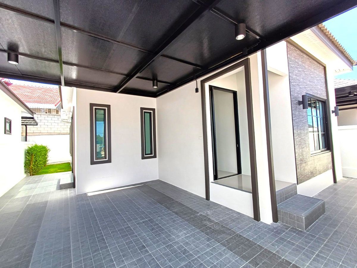 HR0833 – Villa / Single House For Sale / Rent in Rattanakorn Village 17  East Pattaya