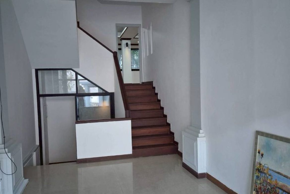 TS0143 – 8 Bedrooms Townhouse in Grand Condotel  Jomtien