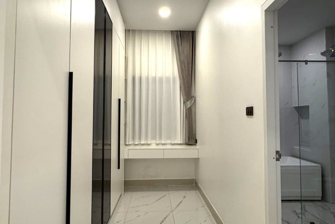HR0874-5 Bedroom 2-storey Pool Villa in Chokchai 9 Village for Rent East Pattaya