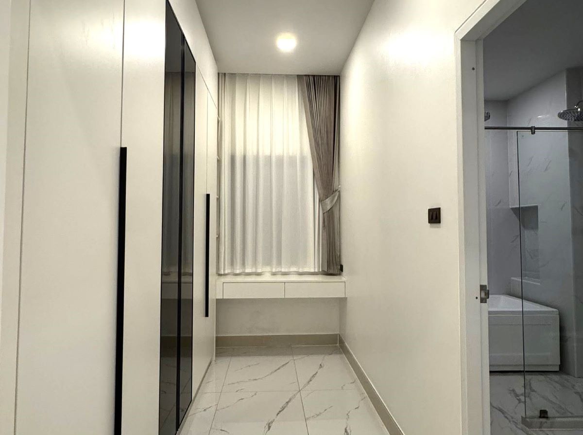 HR0874-5 Bedroom 2-storey Pool Villa in Chokchai 9 Village for Rent East Pattaya