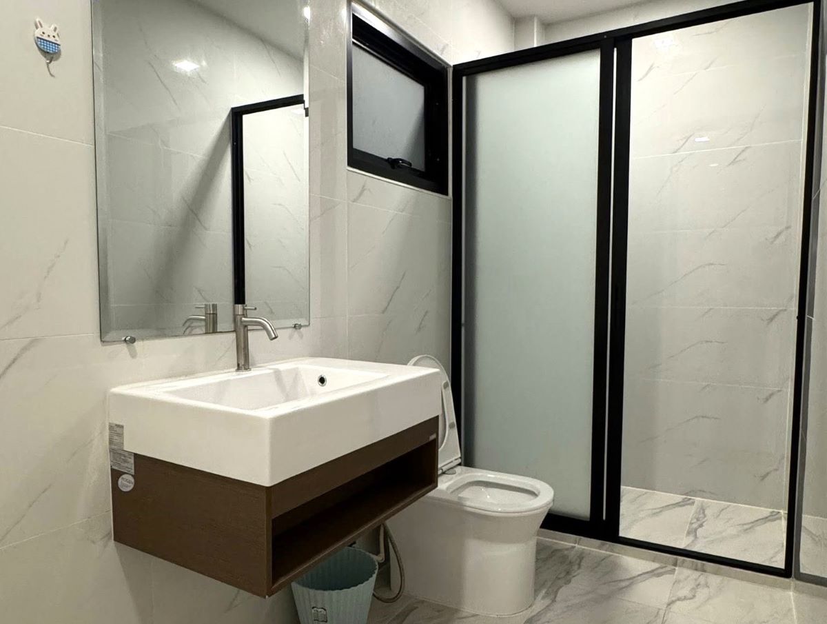 HR0874-5 Bedroom 2-storey Pool Villa in Chokchai 9 Village for Rent East Pattaya