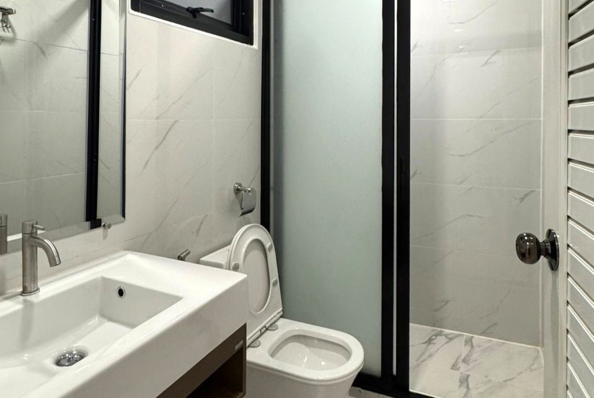 HR0874-5 Bedroom 2-storey Pool Villa in Chokchai 9 Village for Rent East Pattaya