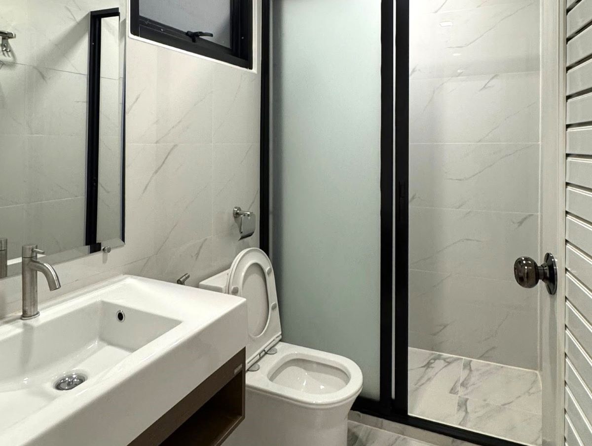 HR0874-5 Bedroom 2-storey Pool Villa in Chokchai 9 Village for Rent East Pattaya