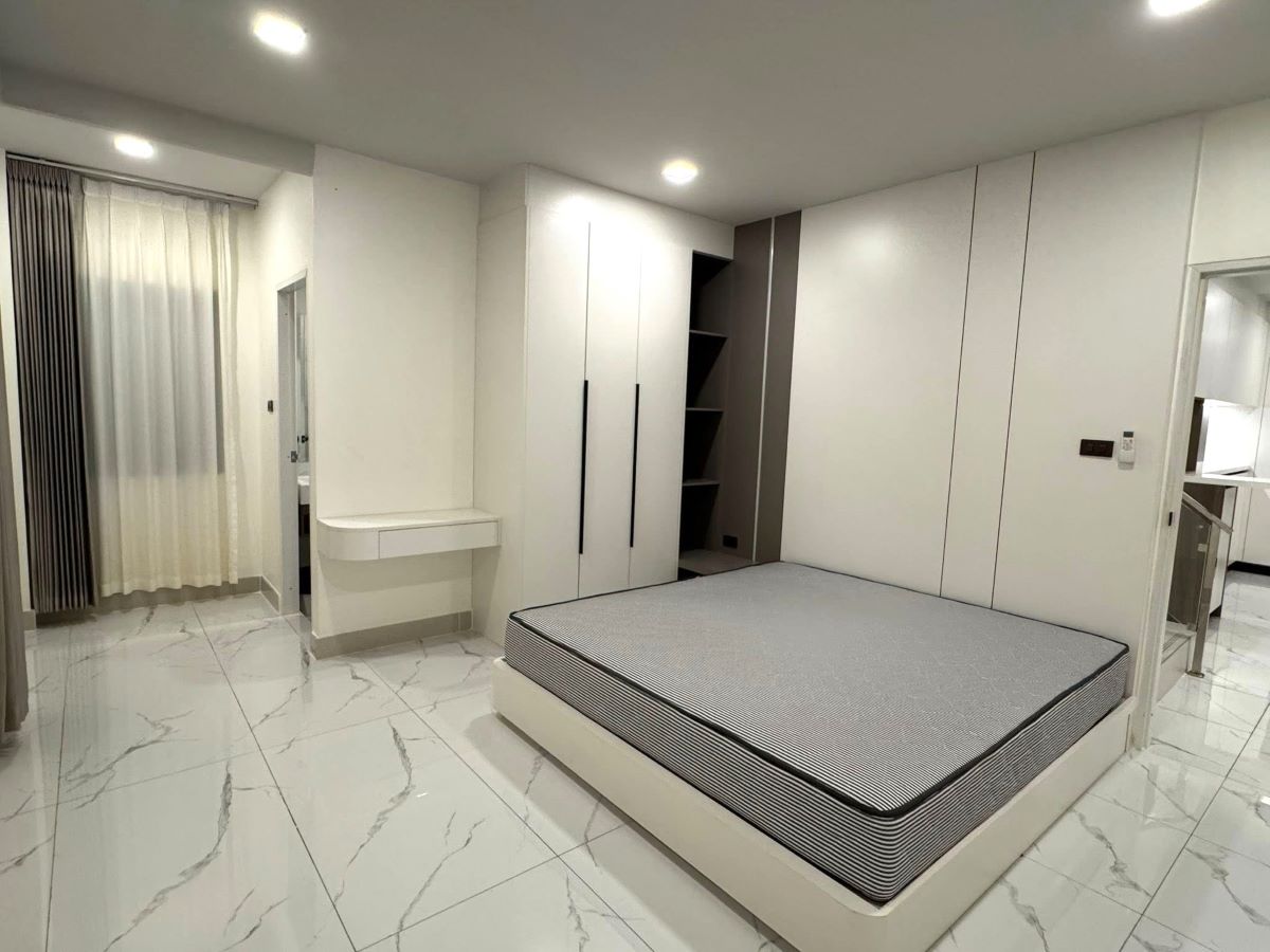 HR0874-5 Bedroom 2-storey Pool Villa in Chokchai 9 Village for Rent East Pattaya