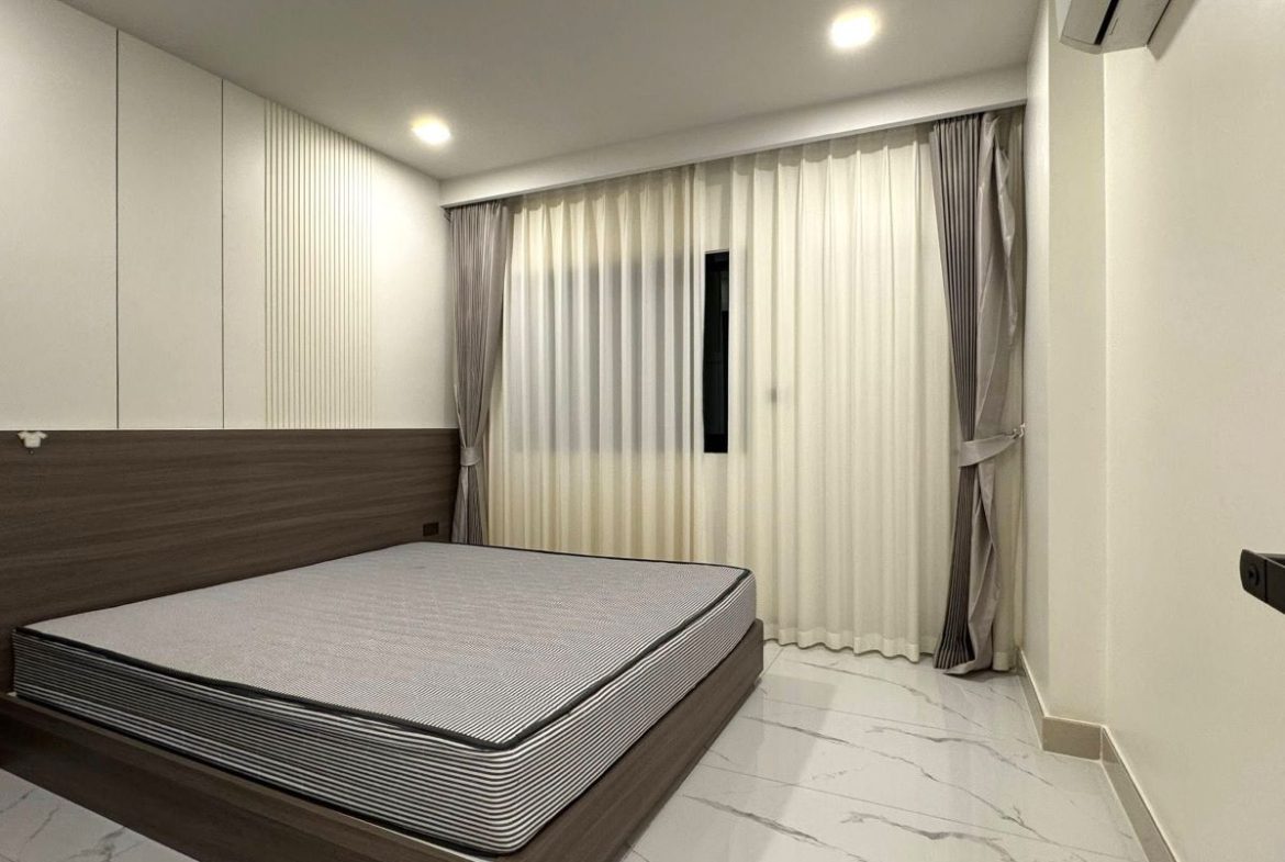 HR0874-5 Bedroom 2-storey Pool Villa in Chokchai 9 Village for Rent East Pattaya