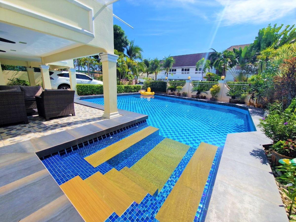 LINE_ALBUM_House Mr.Michael_230530_37