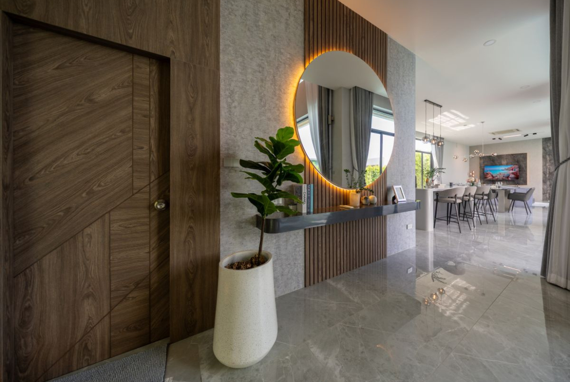 HS1355-4 Bedrooms Pool Villa The Sugar Palm Villa in soi Tungklom Talman for Sale