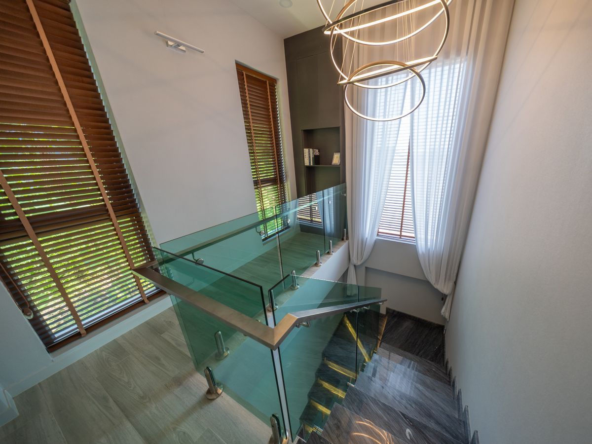 HS1355-4 Bedrooms Pool Villa The Sugar Palm Villa in soi Tungklom Talman for Sale
