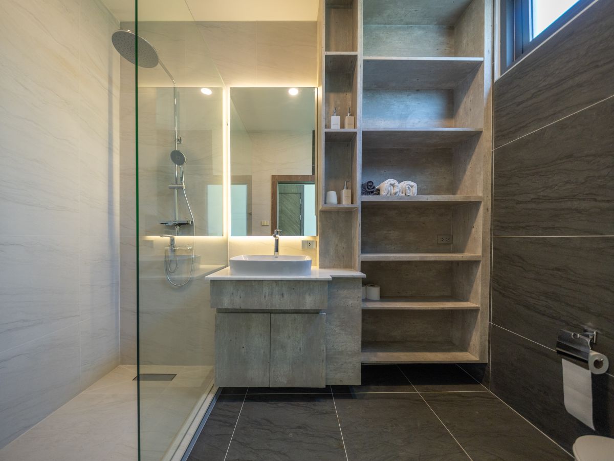 HS1355-4 Bedrooms Pool Villa The Sugar Palm Villa in soi Tungklom Talman for Sale