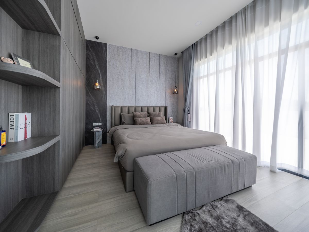 HS1355-4 Bedrooms Pool Villa The Sugar Palm Villa in soi Tungklom Talman for Sale