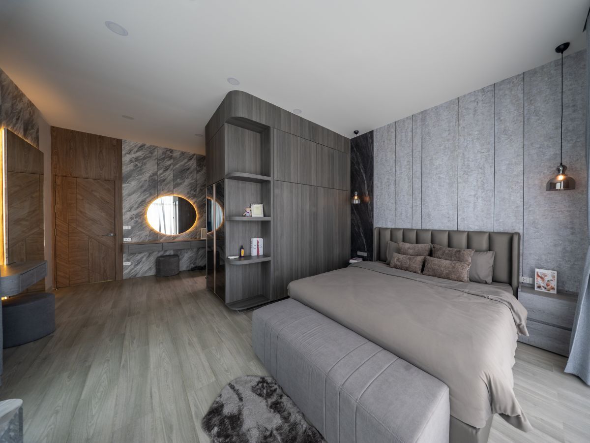 HS1355-4 Bedrooms Pool Villa The Sugar Palm Villa in soi Tungklom Talman for Sale