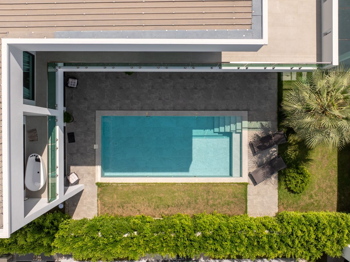 HS1355-4 Bedrooms Pool Villa The Sugar Palm Villa in soi Tungklom Talman for Sale