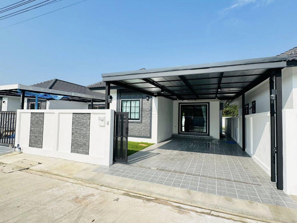 HS1370- 3Bedrooms Single House for sale in Rattanagorn Village 8 in North Pattaya