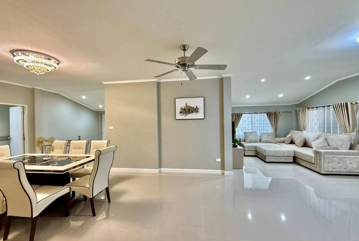 HS1380 – 4Bedrooms Pool Villa For Sale in Wanta Village in Phatthanakan 1 in Noen Plubwan