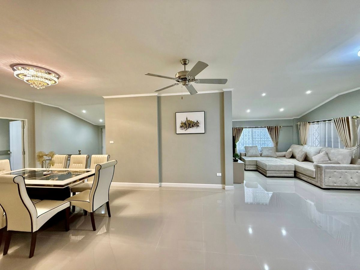 HS1380 – 4Bedrooms Pool Villa For Sale in Wanta Village in Phatthanakan 1 in Noen Plubwan