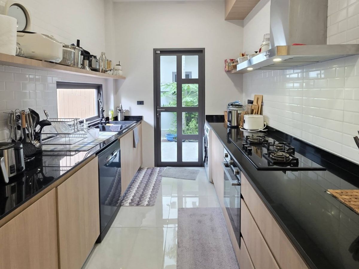HS1373- 4Bedrooms Luxury Pool Villa 2-Storey for sale in Tung Klom-Tal Man, Pattaya