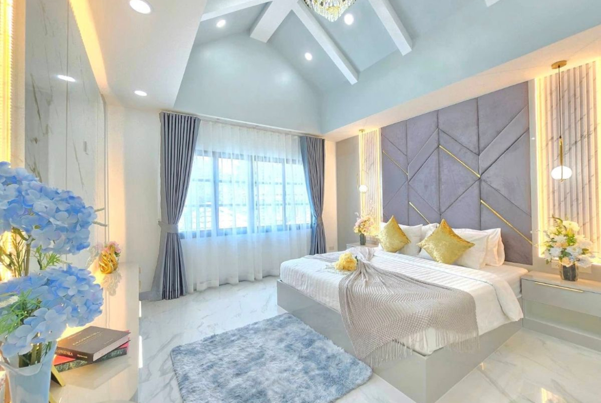 HS1387 – 4Bedrooms Pool Villa House For Sale in Central Park 5 Village in Tungklom-Talman