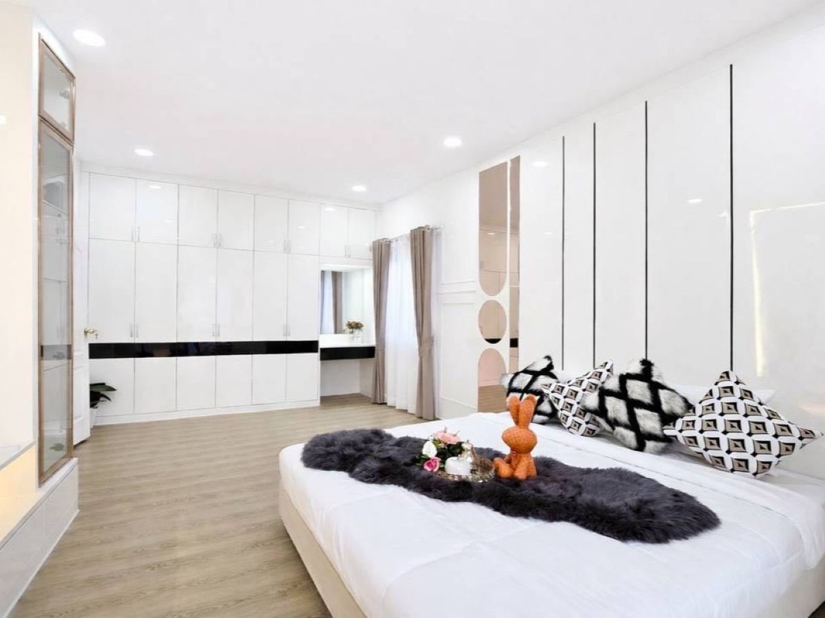 HS1374- 4Bedrooms Single House 2-Storey For Sale in Lalin Village in Thung Klom-Tal Man Pattaya