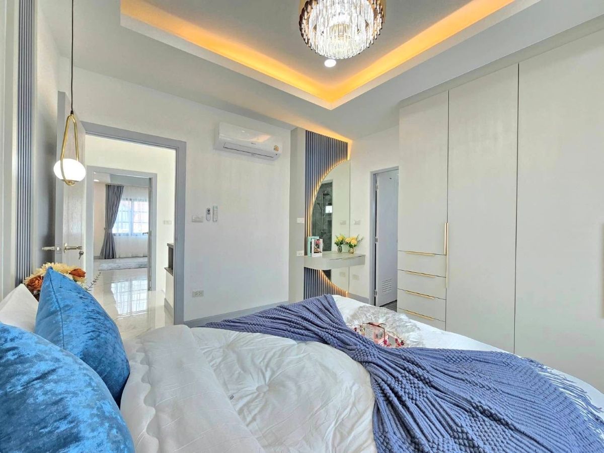 HS1387 – 4Bedrooms Pool Villa House For Sale in Central Park 5 Village in Tungklom-Talman