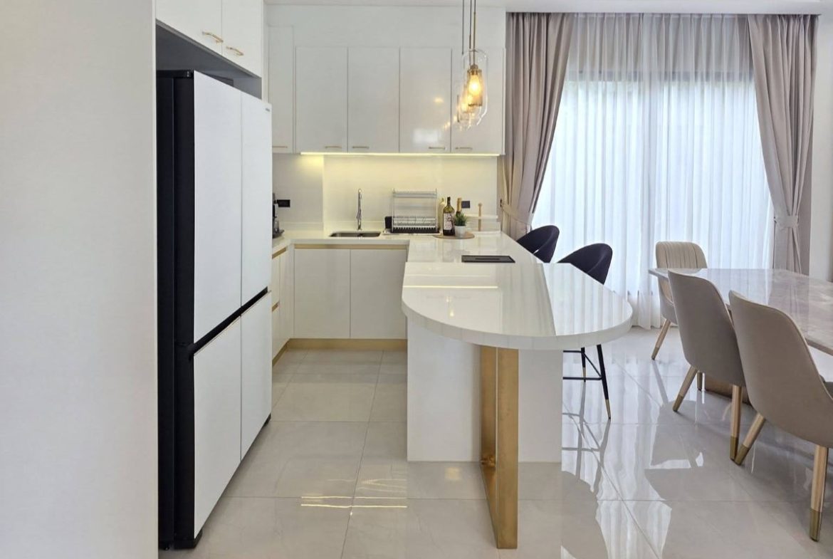 HS1373- 4Bedrooms Luxury Pool Villa 2-Storey for sale in Tung Klom-Tal Man, Pattaya