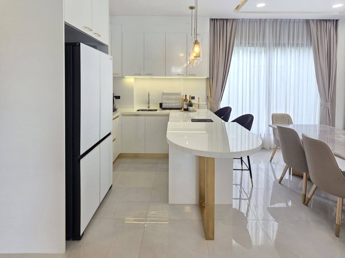 HS1373- 4Bedrooms Luxury Pool Villa 2-Storey for sale in Tung Klom-Tal Man, Pattaya