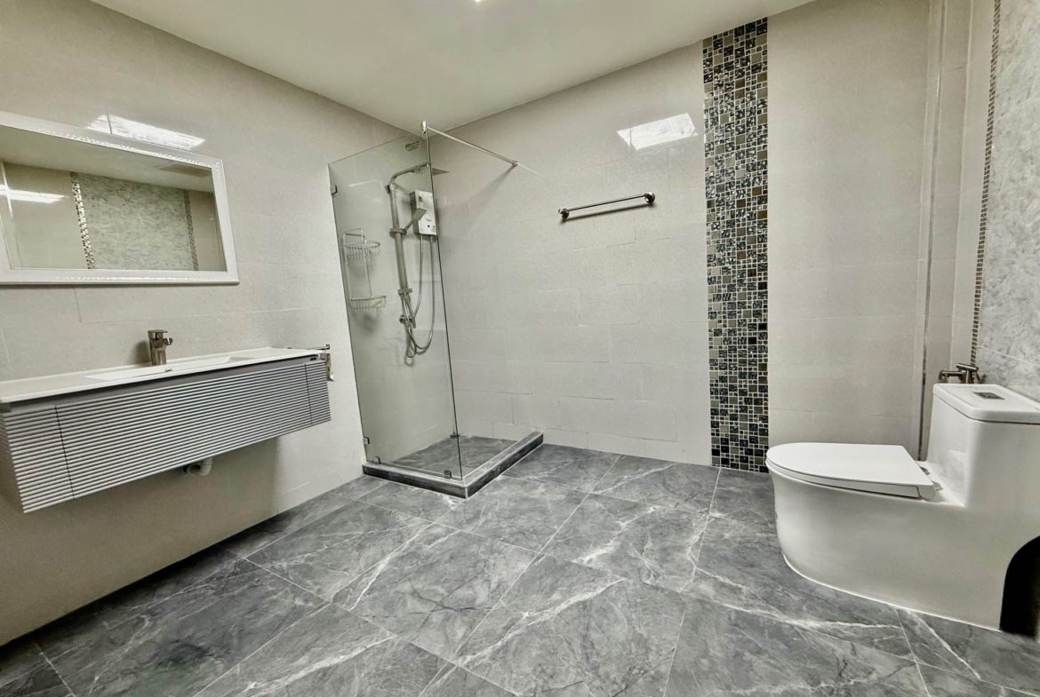 HS1380 – 4Bedrooms Pool Villa For Sale in Wanta Village in Phatthanakan 1 in Noen Plubwan