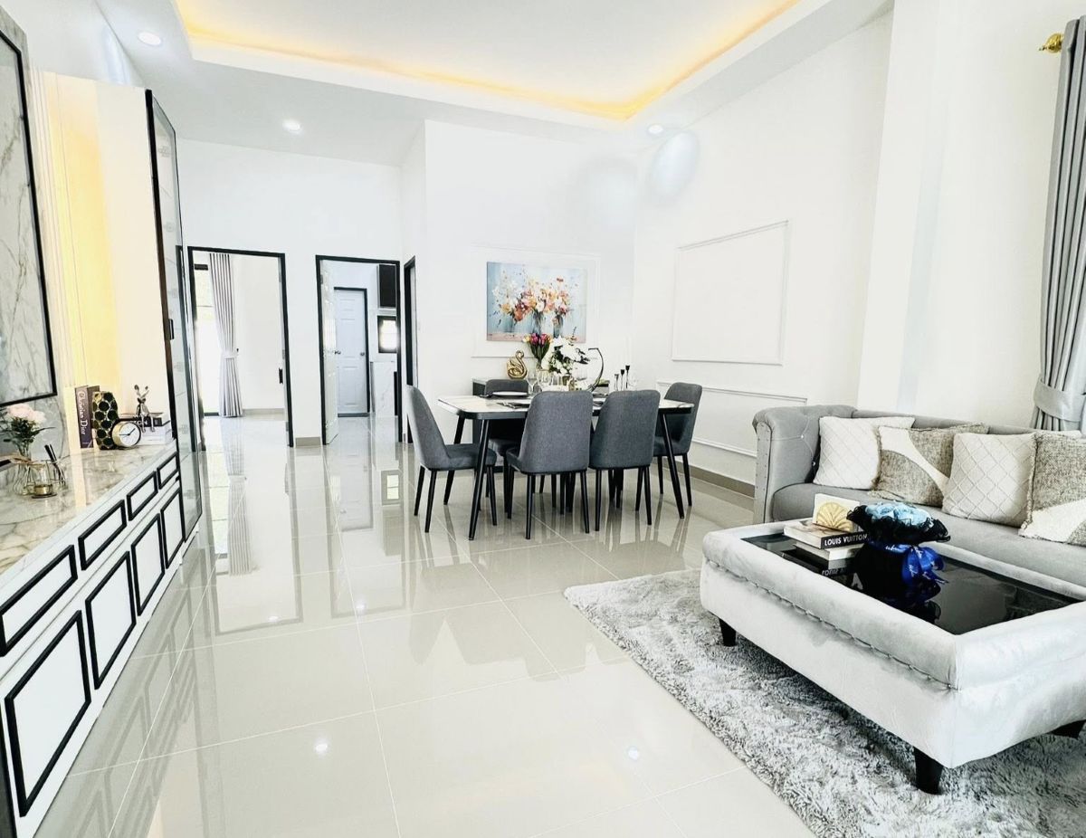 HS1370- 3Bedrooms Single House for sale in Rattanagorn Village 8 in North Pattaya