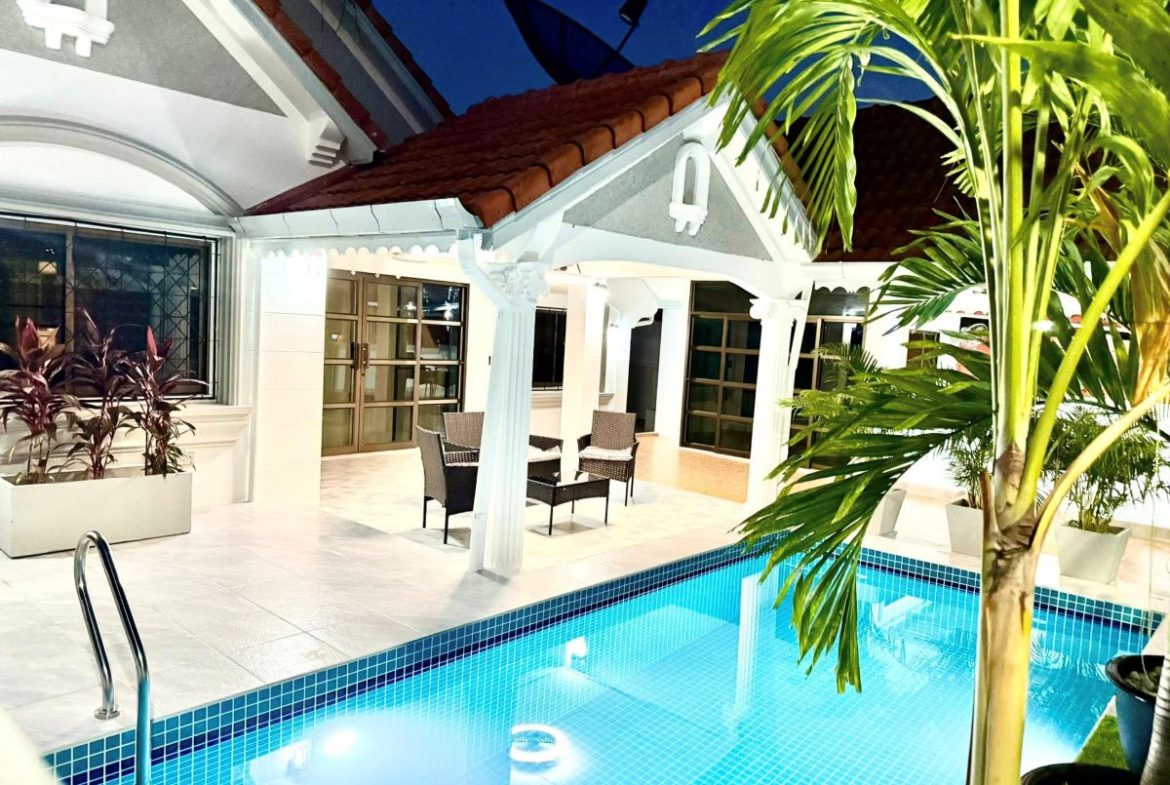 HS1380 – 4Bedrooms Pool Villa For Sale in Wanta Village in Phatthanakan 1 in Noen Plubwan