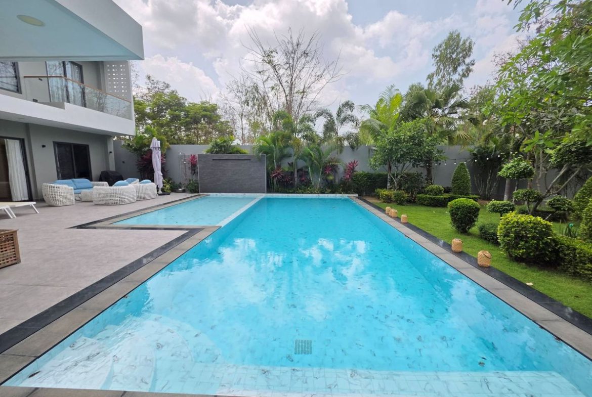 HS1373- 4Bedrooms Luxury Pool Villa 2-Storey for sale in Tung Klom-Tal Man, Pattaya