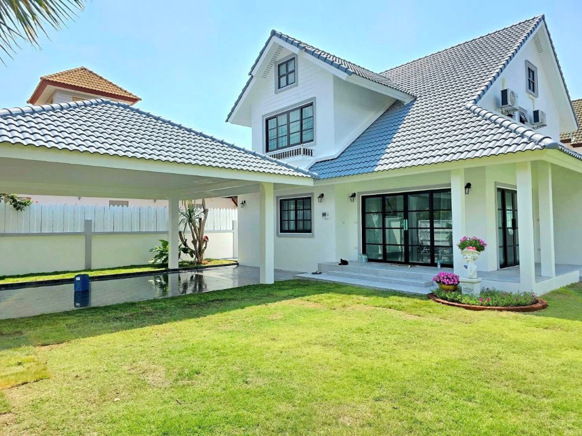 HS1387 – 4Bedrooms Pool Villa House For Sale in Central Park 5 Village in Tungklom-Talman