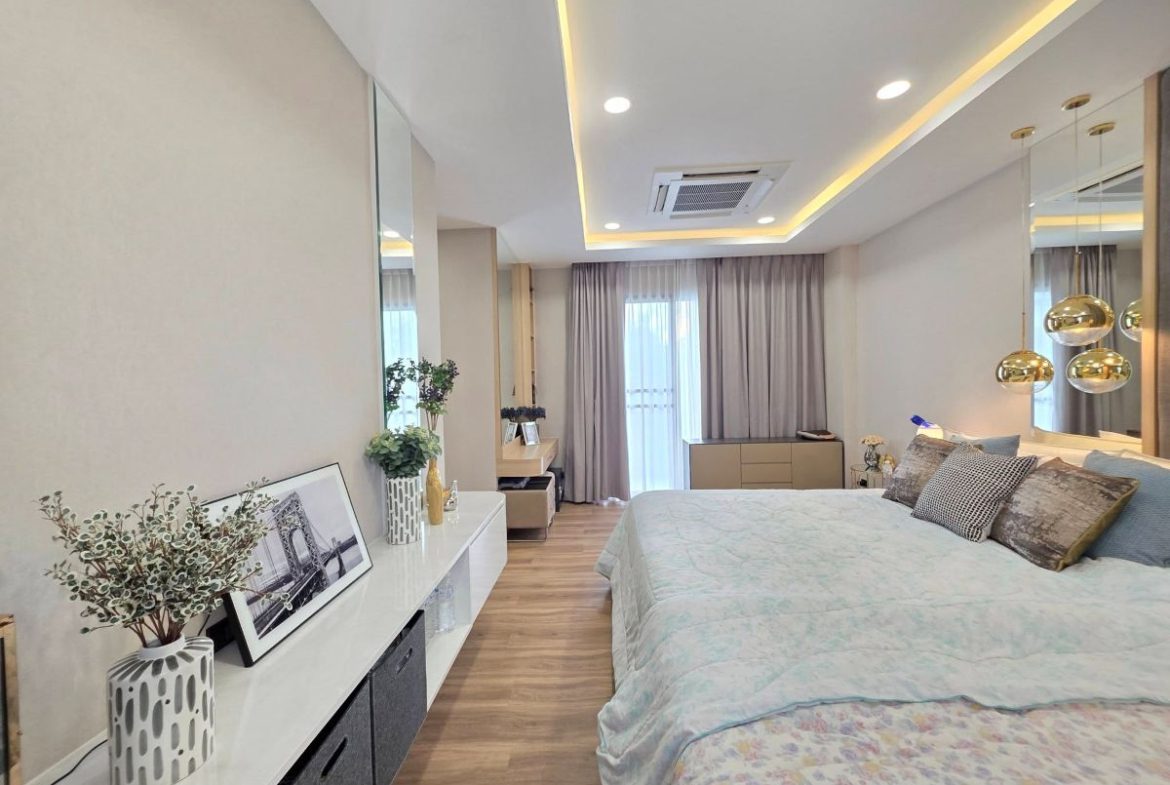HS1373- 4Bedrooms Luxury Pool Villa 2-Storey for sale in Tung Klom-Tal Man, Pattaya