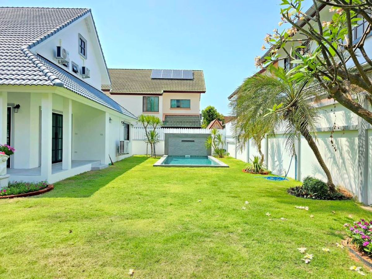 HS1387 – 4Bedrooms Pool Villa House For Sale in Central Park 5 Village in Tungklom-Talman