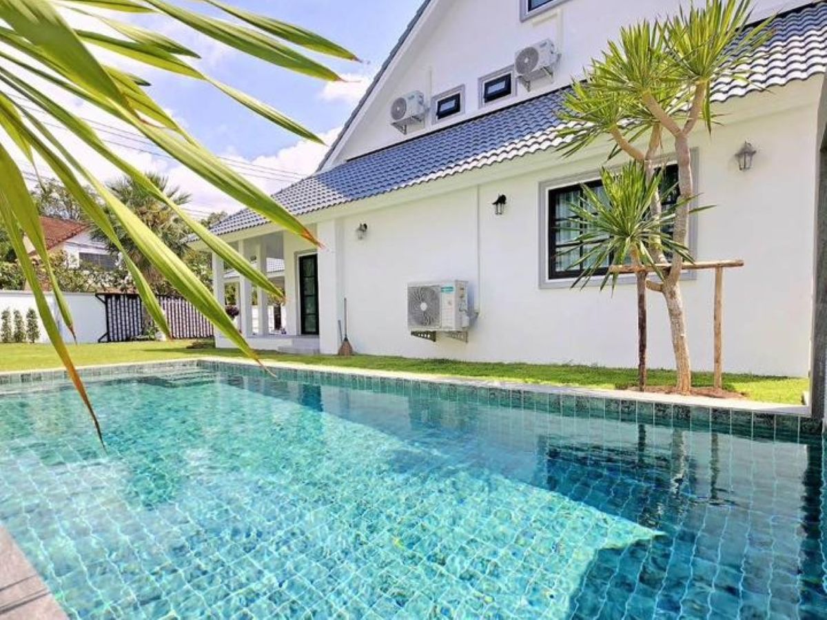 HS1387 – 4Bedrooms Pool Villa House For Sale in Central Park 5 Village in Tungklom-Talman