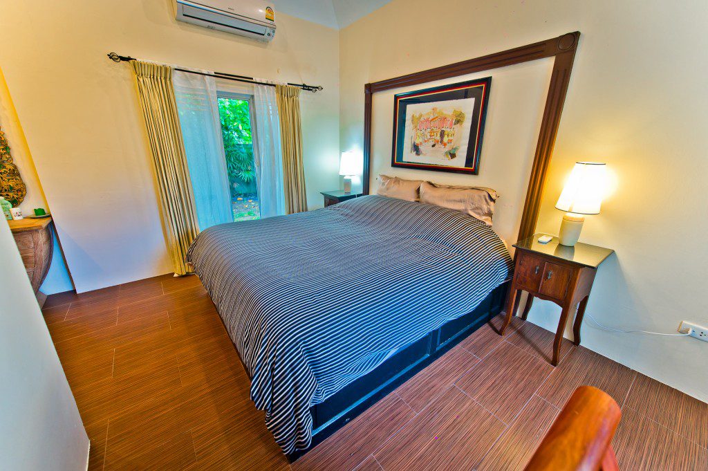 HS0294 – 8 Bedroom Pool Villa  2-Storey for Sale In Bang Saray
