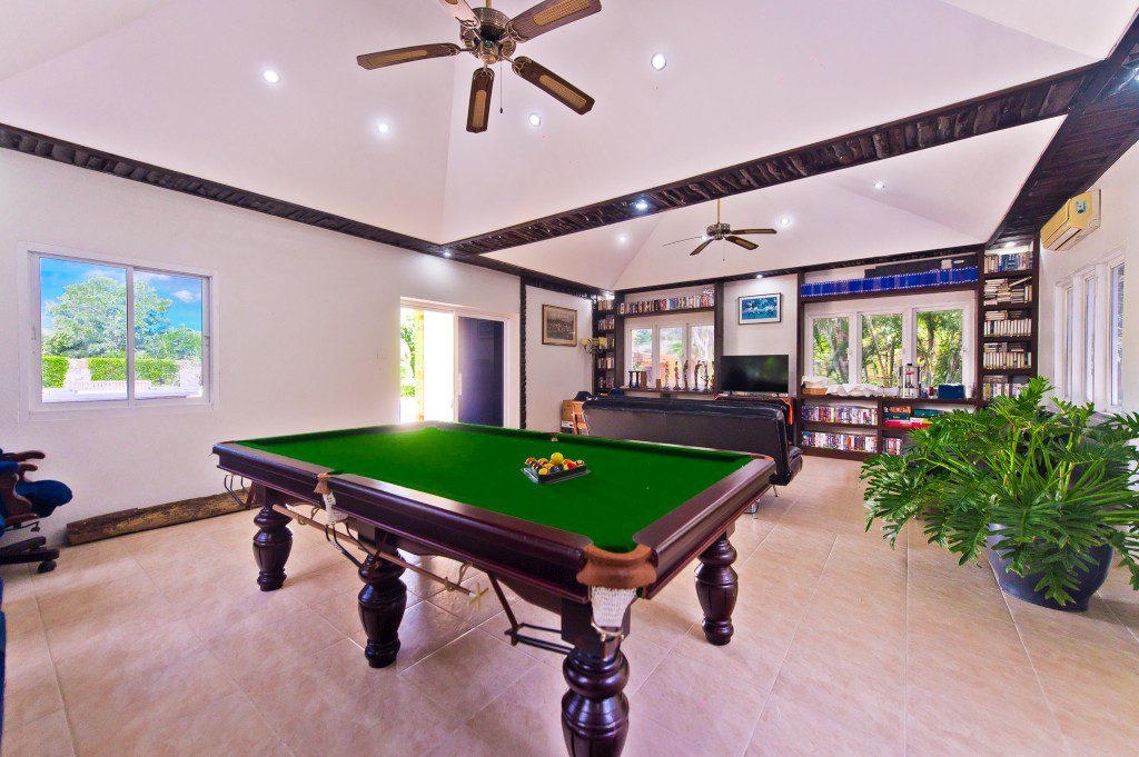 HS0294 – 8 Bedroom Pool Villa  2-Storey for Sale In Bang Saray