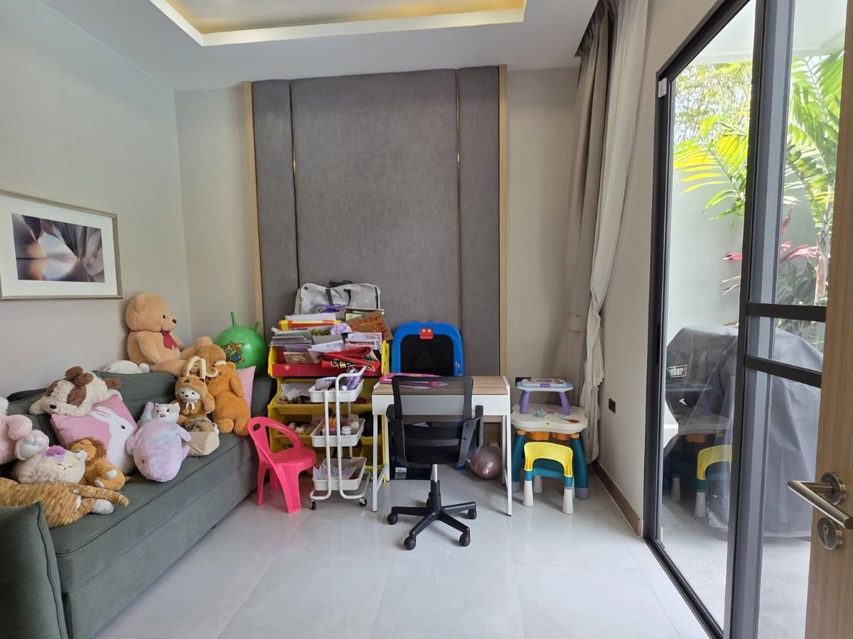 HS1373- 4Bedrooms Luxury Pool Villa 2-Storey for sale in Tung Klom-Tal Man, Pattaya