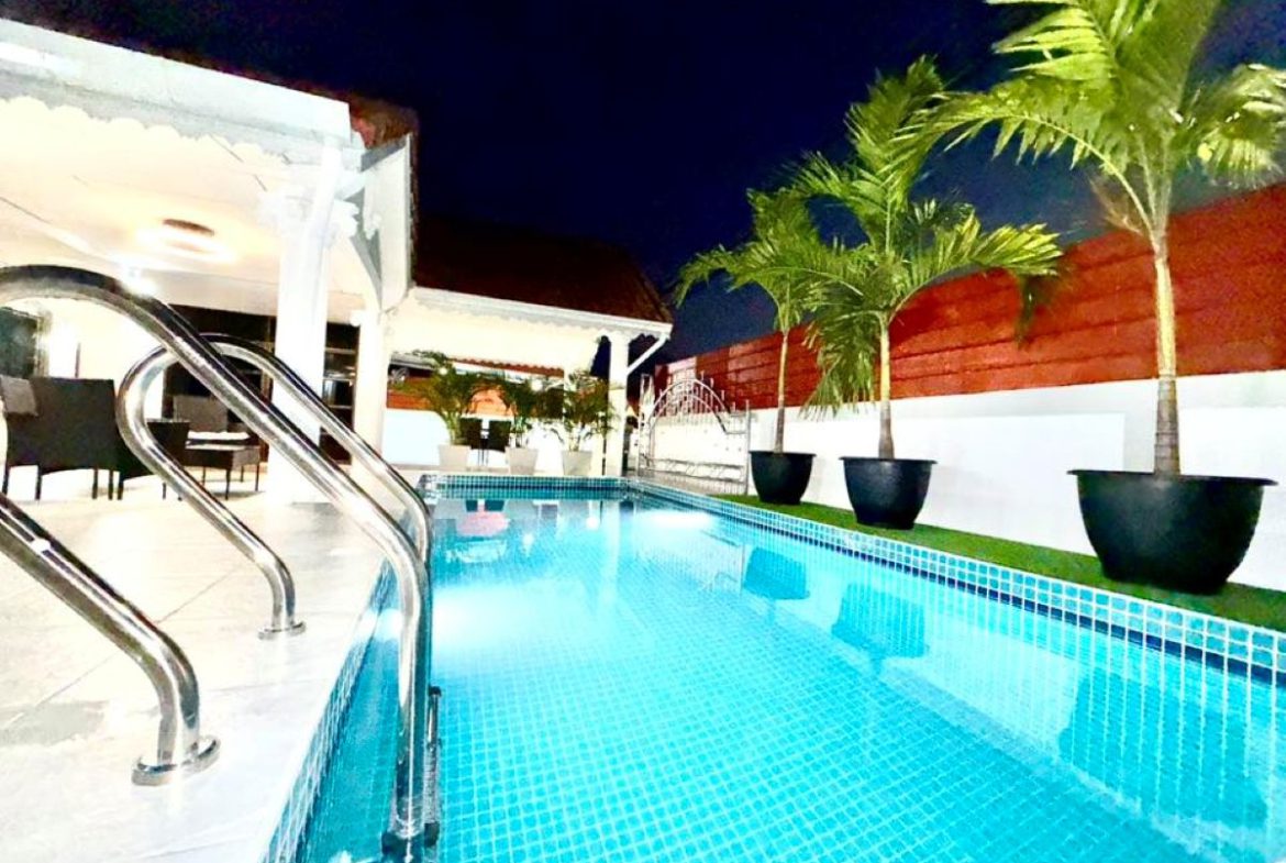 HS1380 – 4Bedrooms Pool Villa For Sale in Wanta Village in Phatthanakan 1 in Noen Plubwan