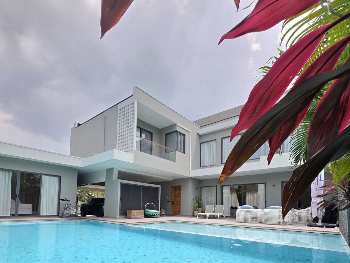 HS1373- 4Bedrooms Luxury Pool Villa 2-Storey for sale in Tung Klom-Tal Man, Pattaya