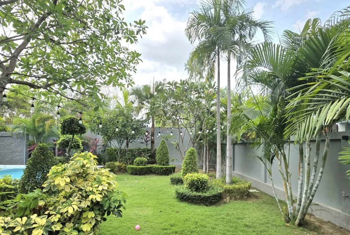HS1373- 4Bedrooms Luxury Pool Villa 2-Storey for sale in Tung Klom-Tal Man, Pattaya