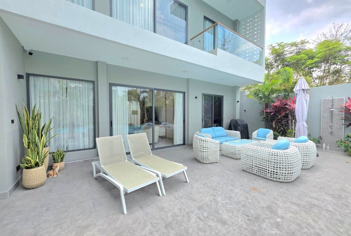 HS1373- 4Bedrooms Luxury Pool Villa 2-Storey for sale in Tung Klom-Tal Man, Pattaya