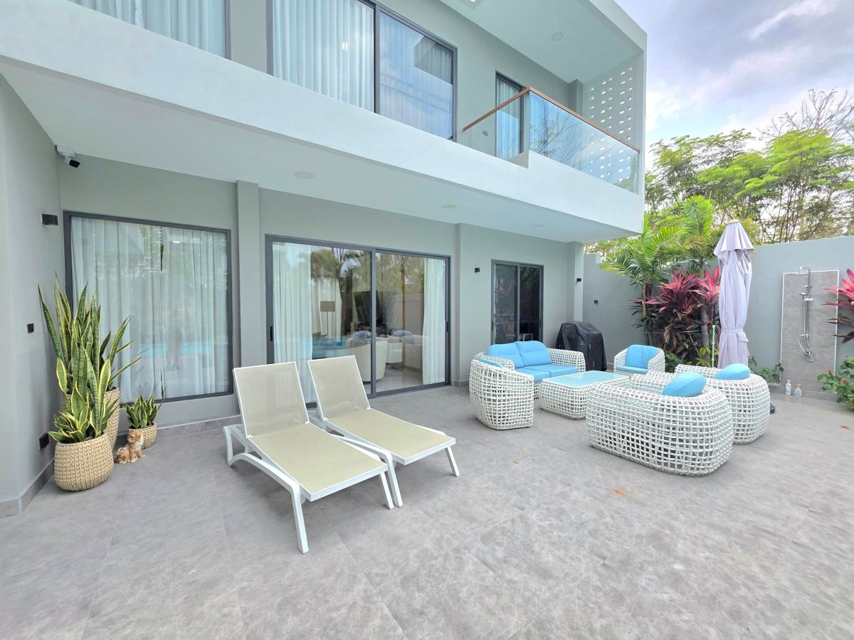 HS1373- 4Bedrooms Luxury Pool Villa 2-Storey for sale in Tung Klom-Tal Man, Pattaya