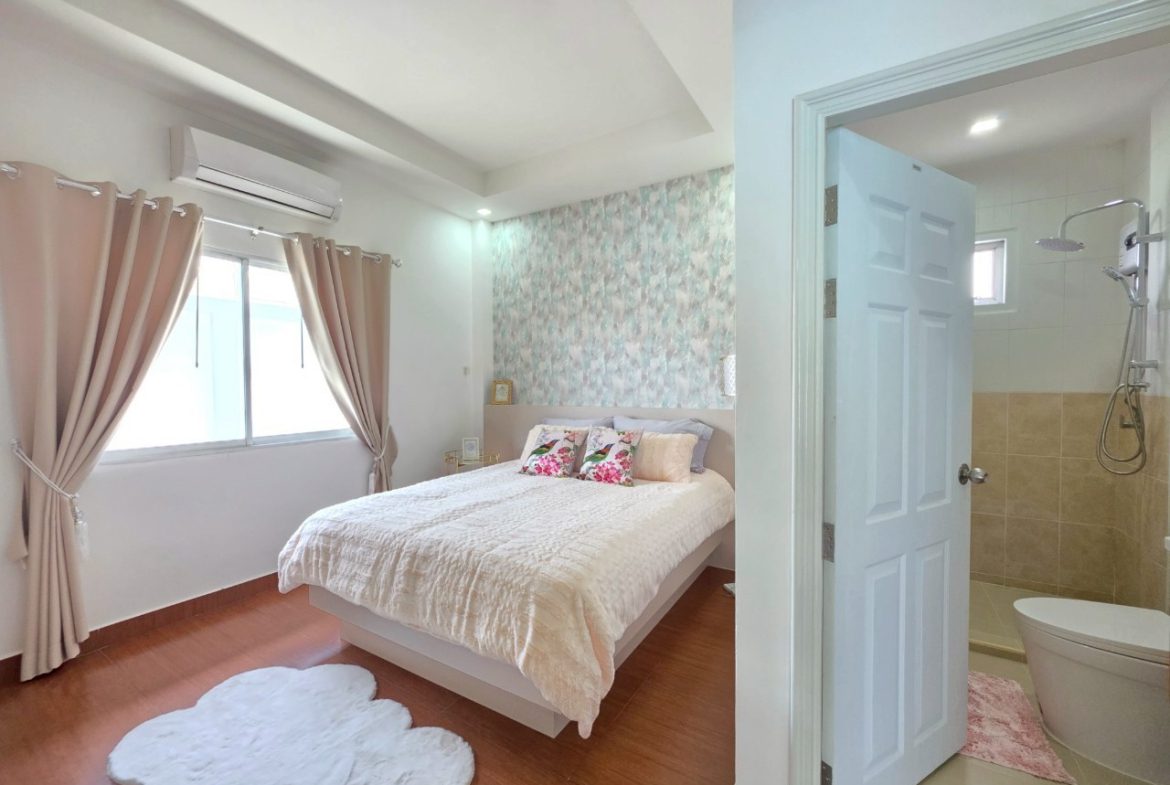HS1369- 3 Bedrooms Pool villa House for sale in Unique Paradise Resort in Huay Yai