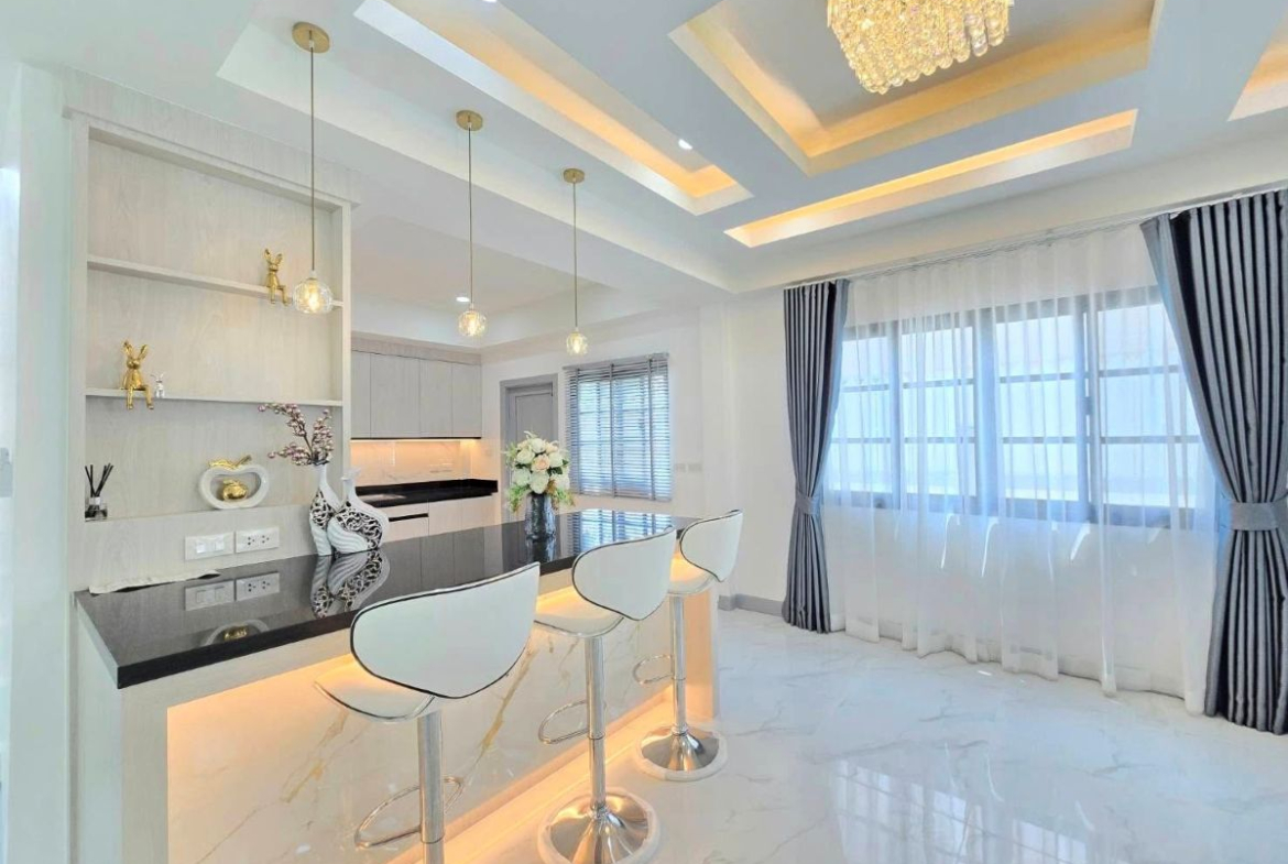 HS1387 – 4Bedrooms Pool Villa House For Sale in Central Park 5 Village in Tungklom-Talman